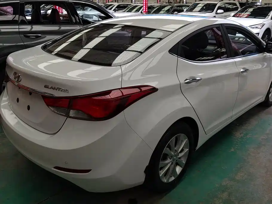 Hyundai Elantra Langdong 2017 — фото 3