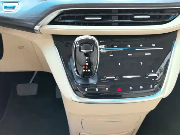 Buick GL8 2022