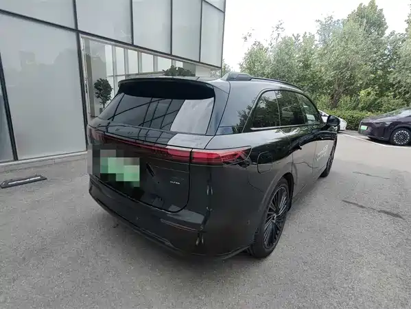 XPeng G9 2025