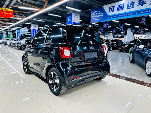 smart fortwo 2018