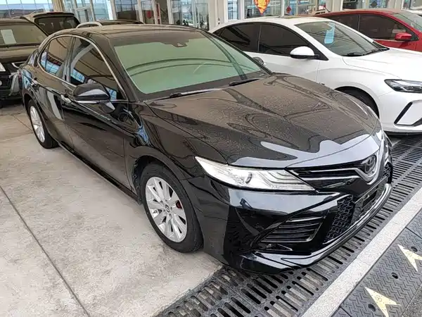 Toyota Camry 2019