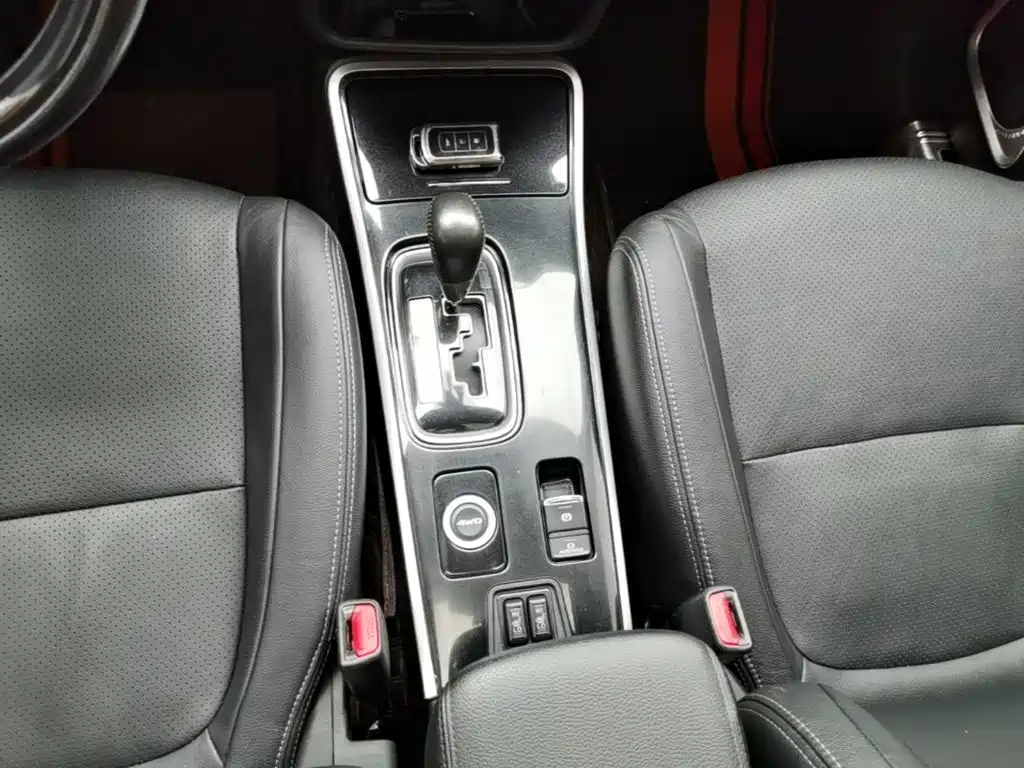 Mitsubishi Outlander 2017 — фото 14
