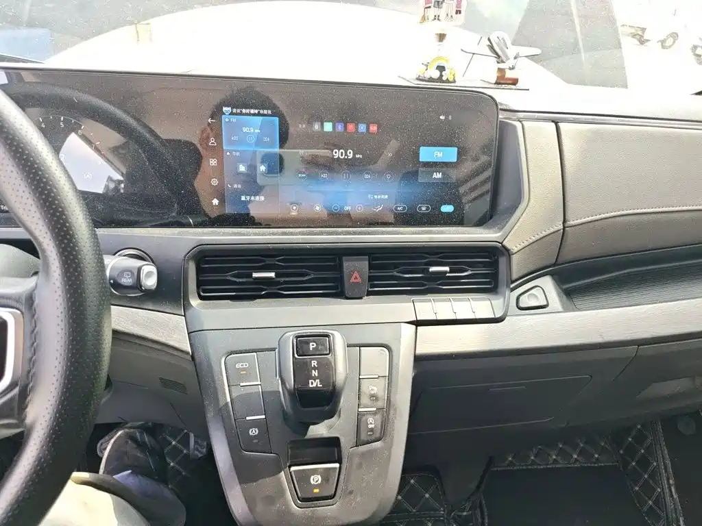 Ford Tourneo 2023 — фото 6