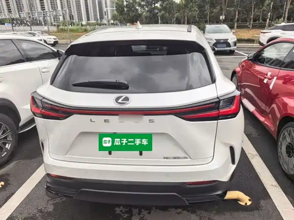 Lexus NX 2023