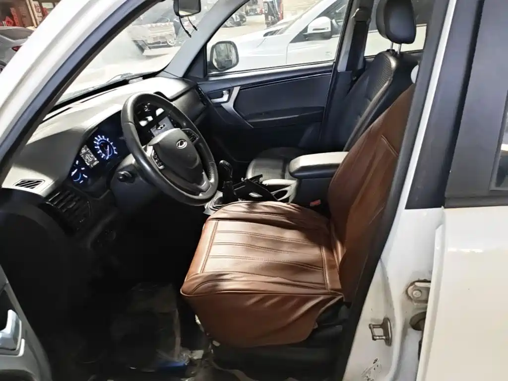 Chery Tiggo 3 2017 — фото 15