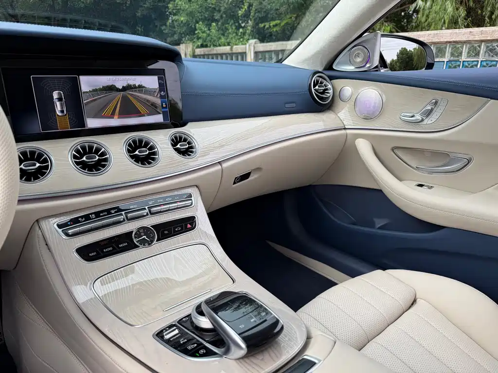 Mercedes-Benz E-Class 2018 — фото 17