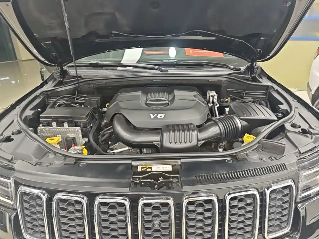 Jeep Grand Cherokee 2021 — фото 20
