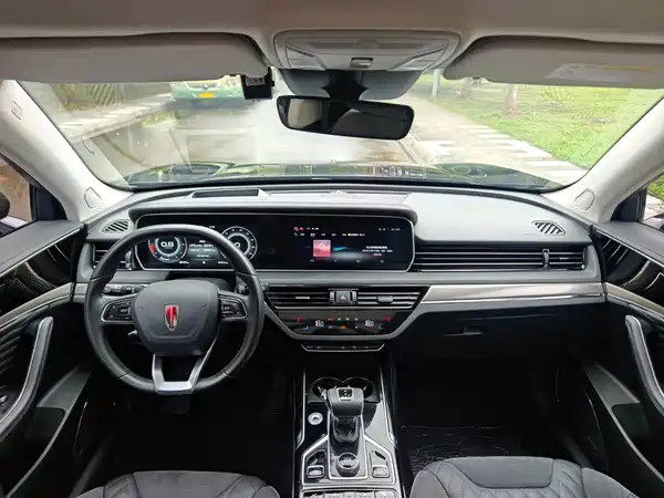 Hongqi HS5 2022