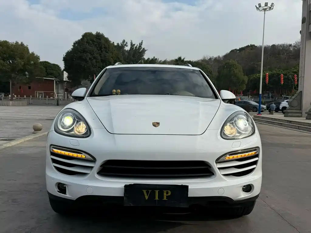 Porsche Cayenne 2013 — фото 2