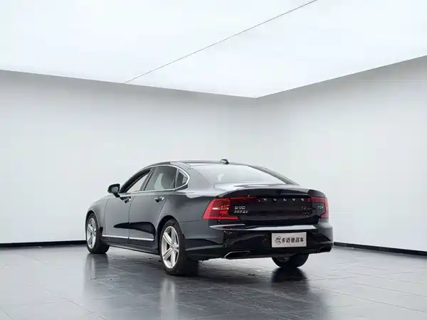 Volvo S90 2018