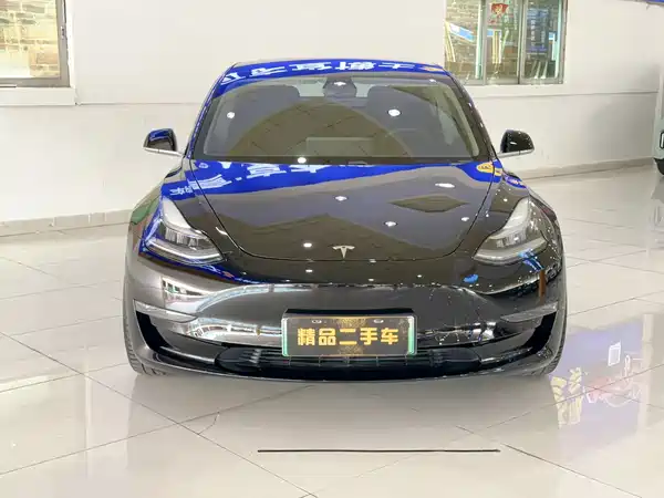 Tesla Model 3 2020