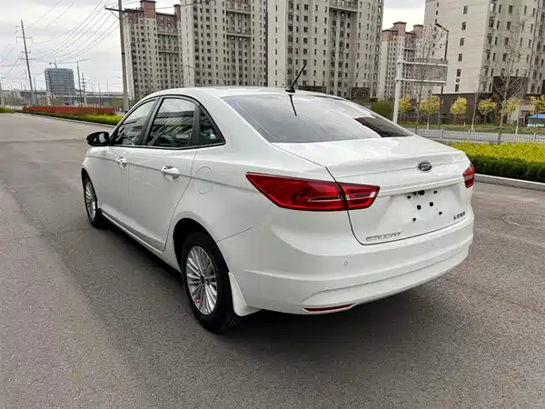 Ford Escort 2017