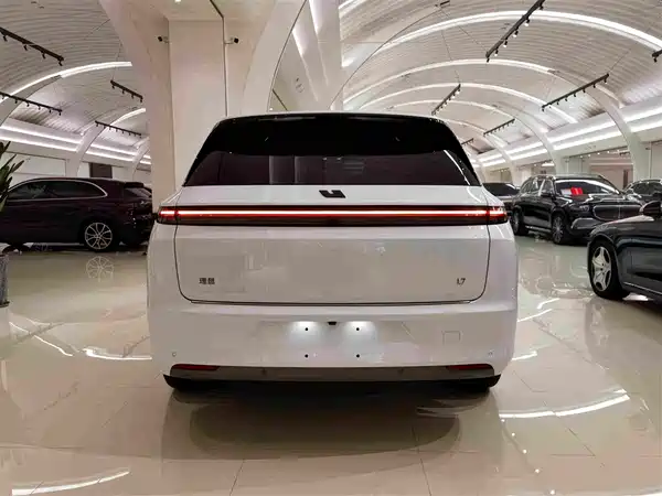 Li Auto L7 2023