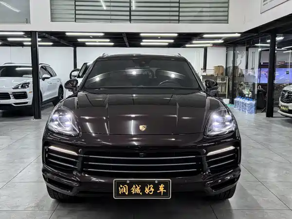 Porsche Cayenne 2020