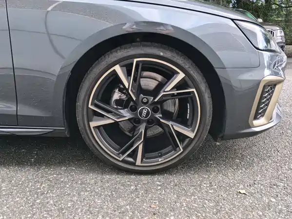 Audi A4L 2024
