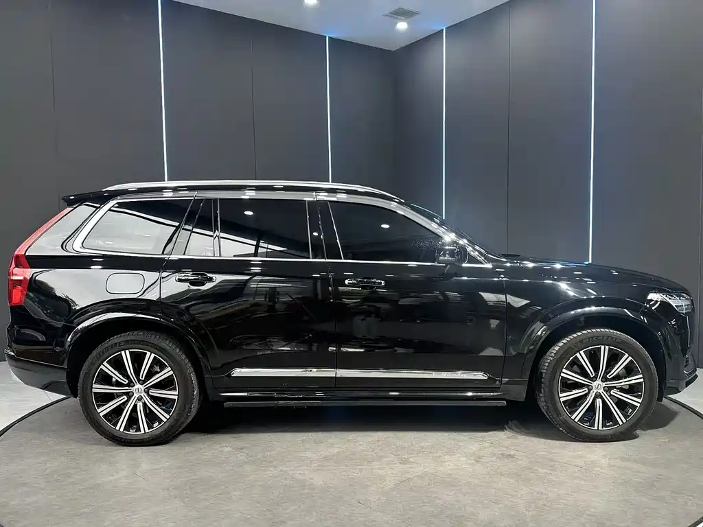 Volvo XC90 Plug-In Hybrid 2023 — фото 5