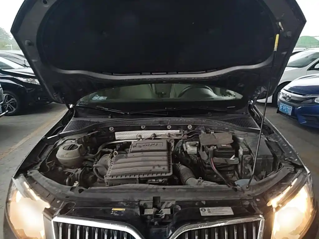 Skoda Octavia 2016 — фото 20