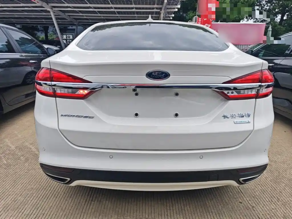 Ford Mondeo 2018 — фото 6