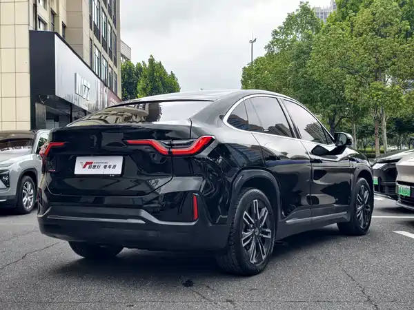 NIO EC6 2021