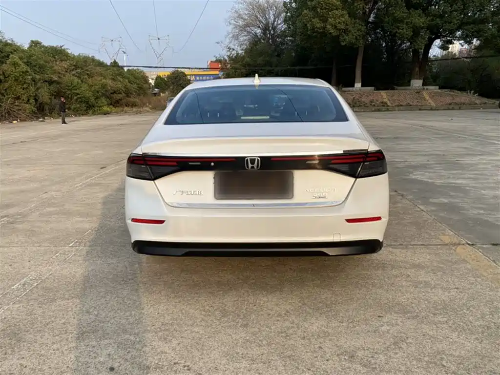 Honda Accord 2024 — фото 11
