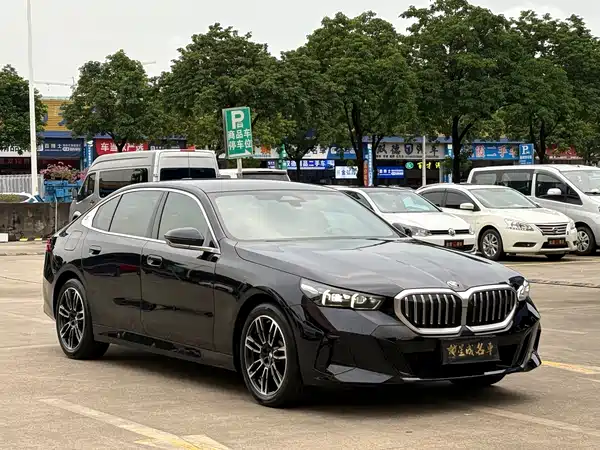 BMW 5 Series 2026