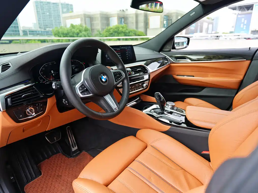 BMW 6 Series GT 2020 — фото 6