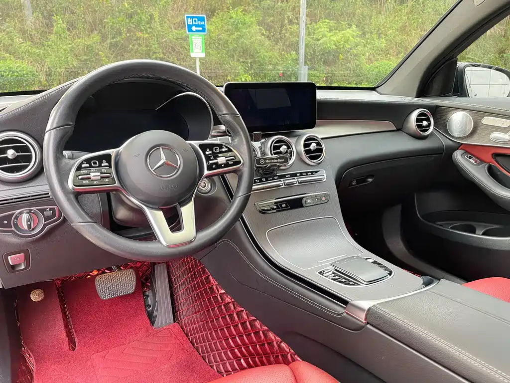 Mercedes-Benz GLC Coupe 2020 — фото 28