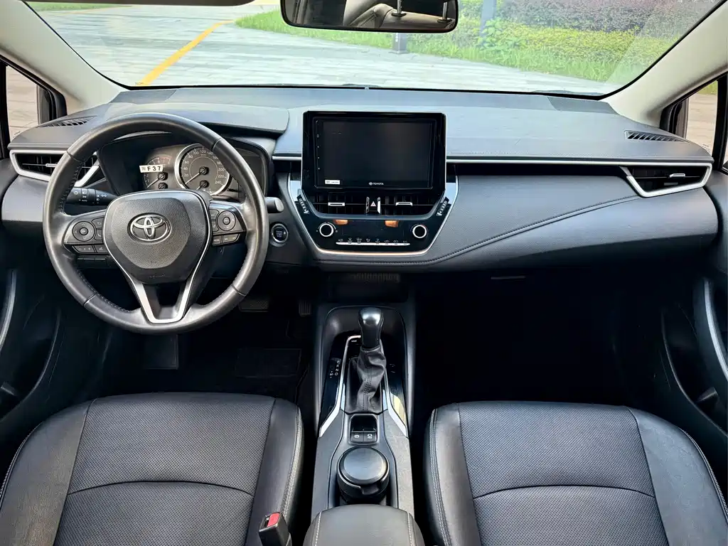 Toyota Corolla 2020 — фото 11