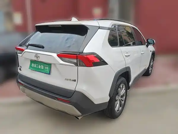 Toyota RAV4 2024