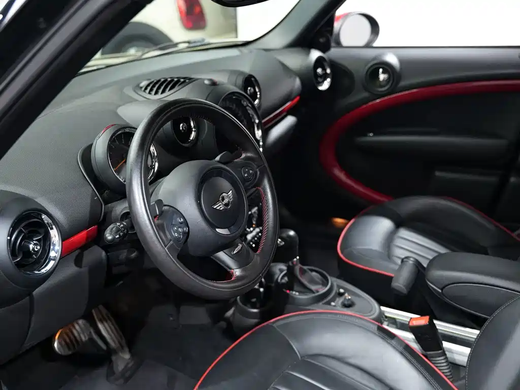 MINI JCW COUNTRYMAN 2016 — фото 13