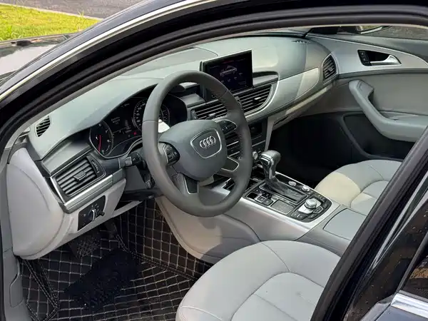 Audi A6L 2012