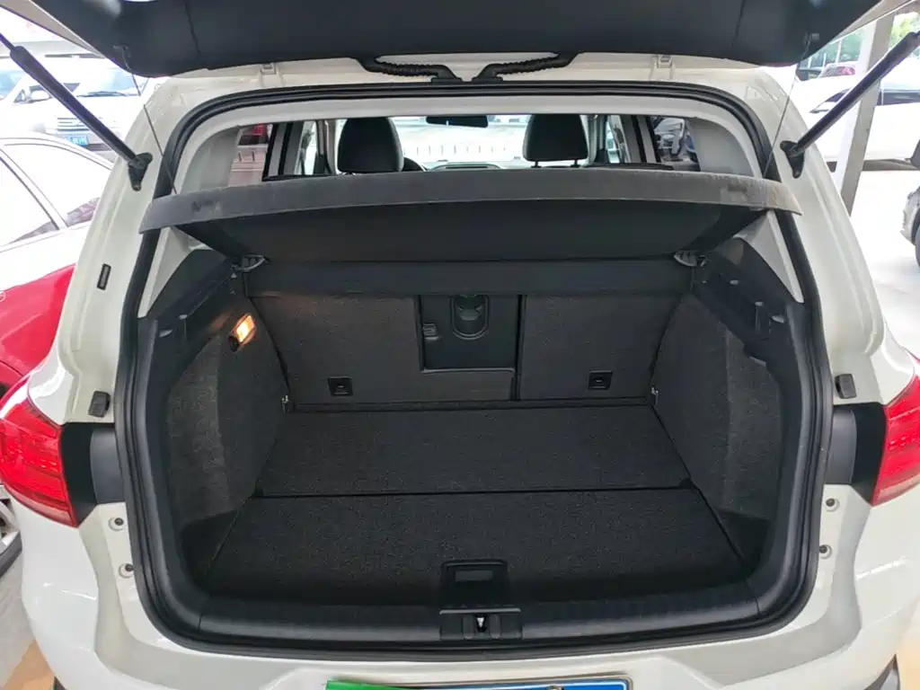 Volkswagen Tiguan 2017 — фото 19