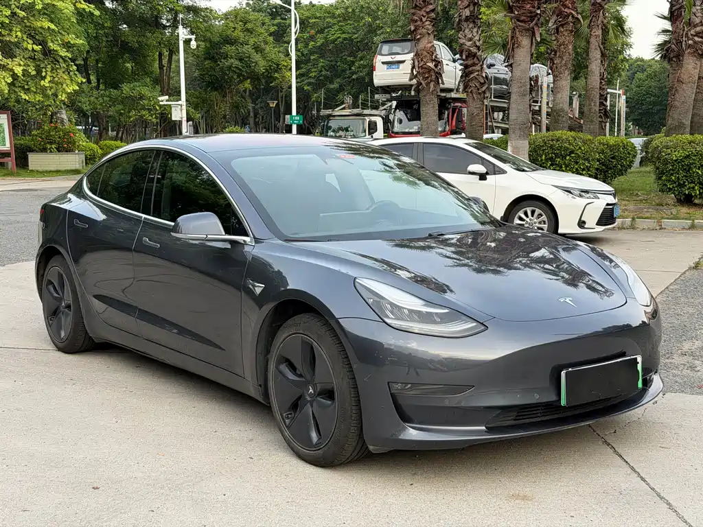 Tesla Model 3 2019 — фото 3