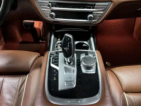 BMW 7 Series 2019