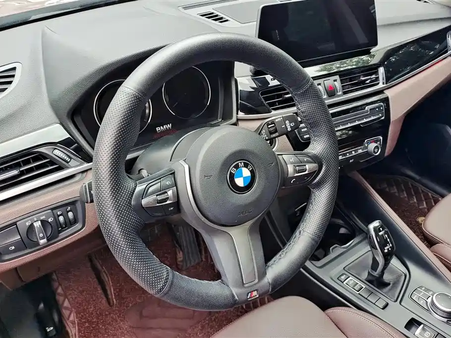 BMW X1 2022 — фото 14