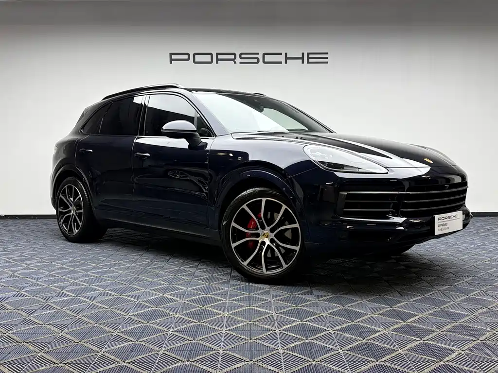 Porsche Cayenne 2023 — фото 18