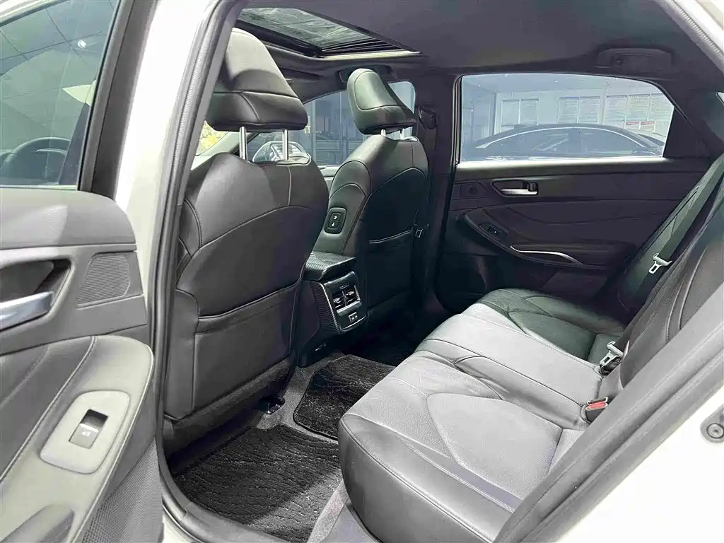 Toyota Avalon 2023 — фото 10
