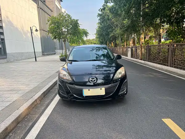 Mazda 3 Xingcheng 2012