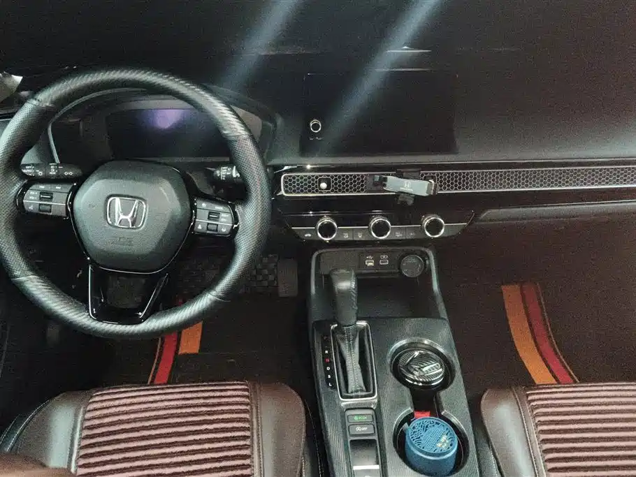 Honda Civic 2022 — фото 12