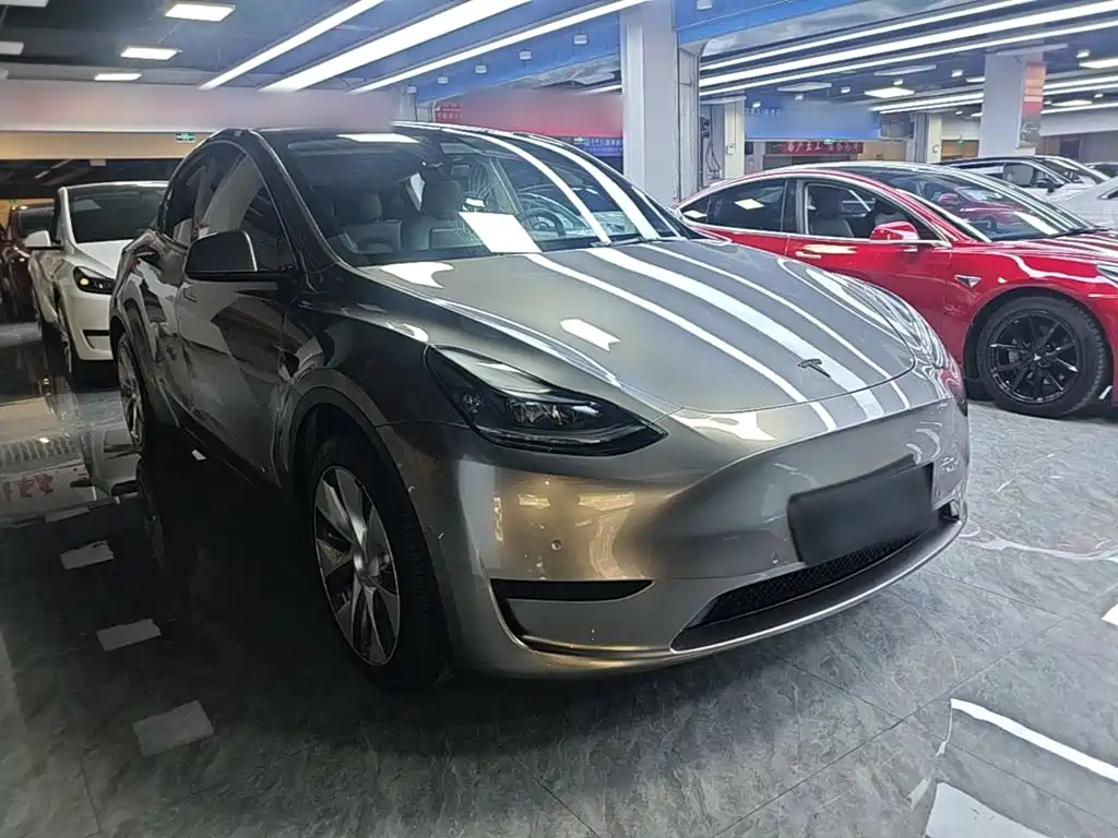 Tesla Model Y 2022 — фото 4