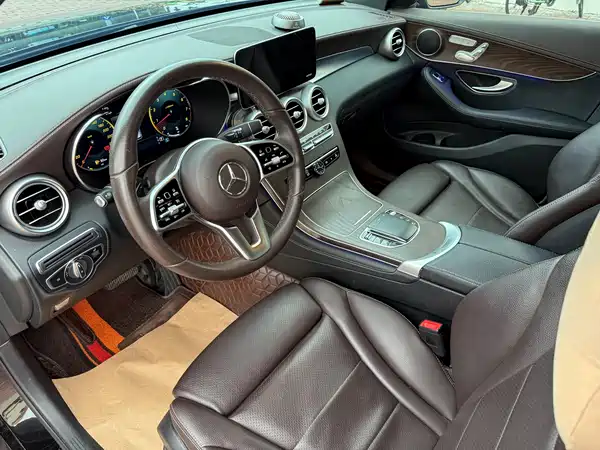 Mercedes-Benz GLC 2021