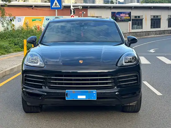 Porsche Cayenne 2021
