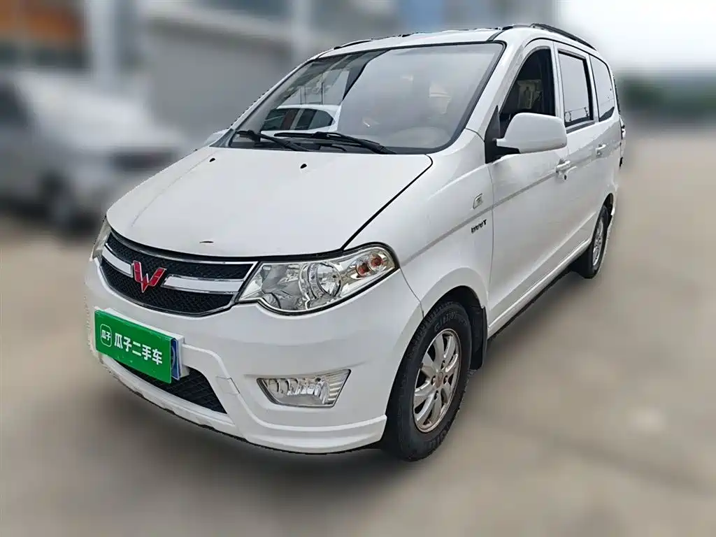 Wuling Hongguang 2016 — фото 1