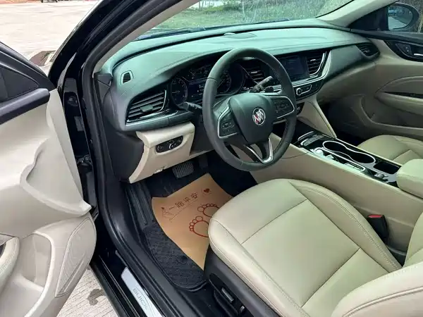 Buick Regal 2020