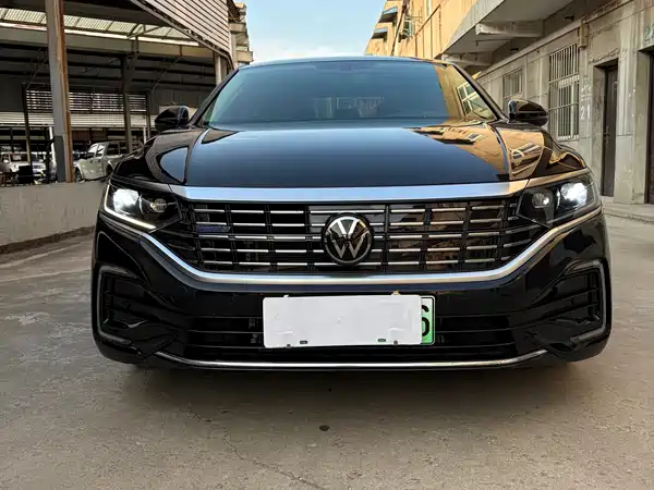 Volkswagen Passat Plug-In Hybrid 2024