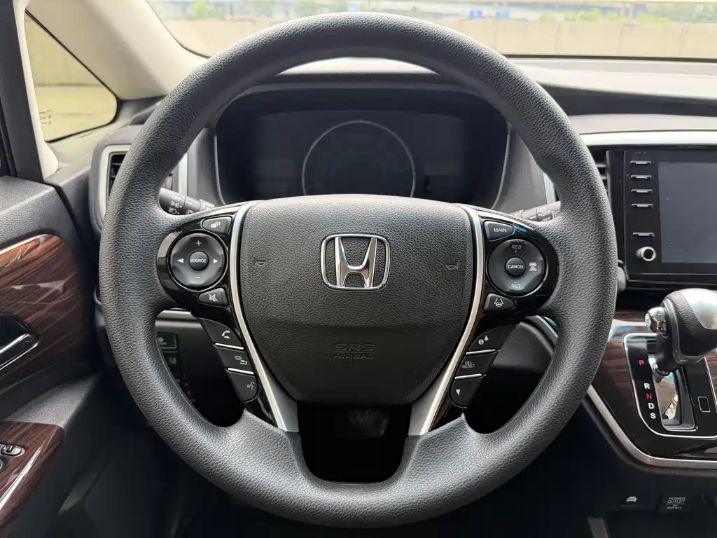 Honda Odyssey 2020 — фото 17