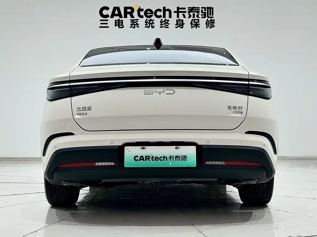 BYD Seal 07 DM-i 2025 — фото 5