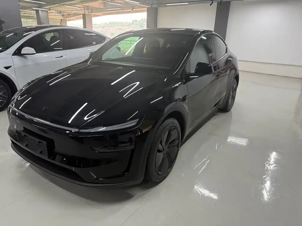 Tesla Model Y 2026