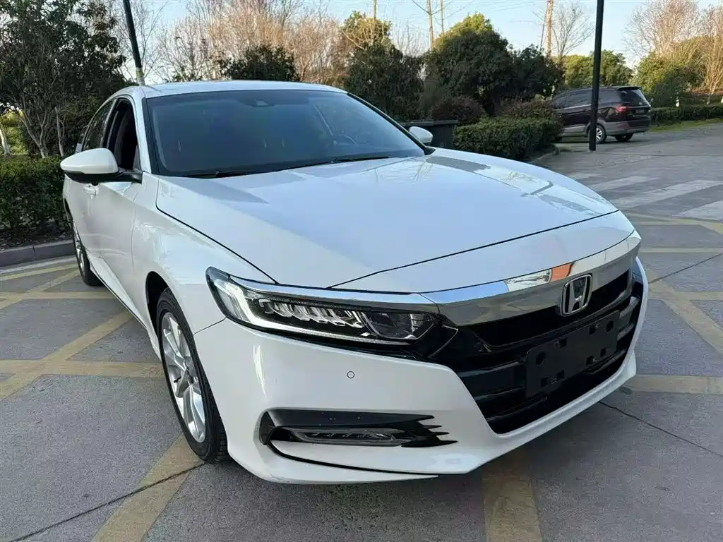 Honda Accord 2019 — фото 13