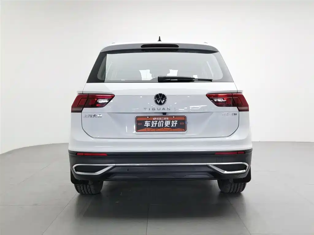Volkswagen Tiguan L 2023 — фото 4